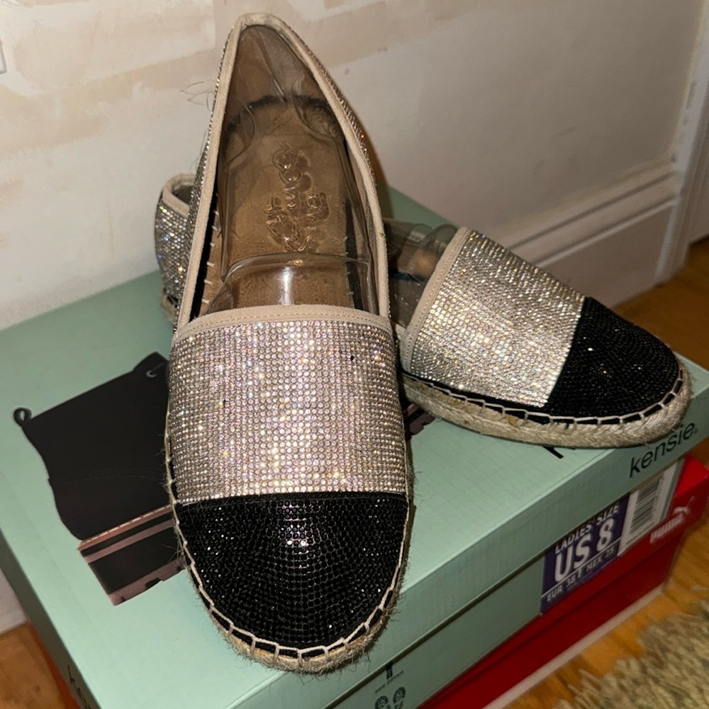 COPY - BRAND NEW SUMMER FLATS SIZE 8 1/2